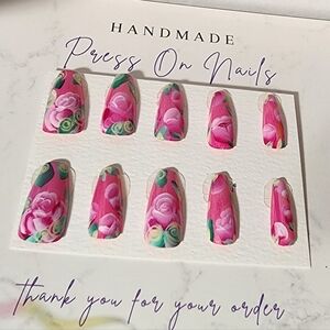 Press on nails Handmade Set of 10 nails